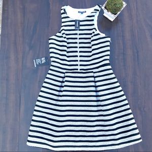 Express Black and White Sleeveless Dress SZ 8 NWT